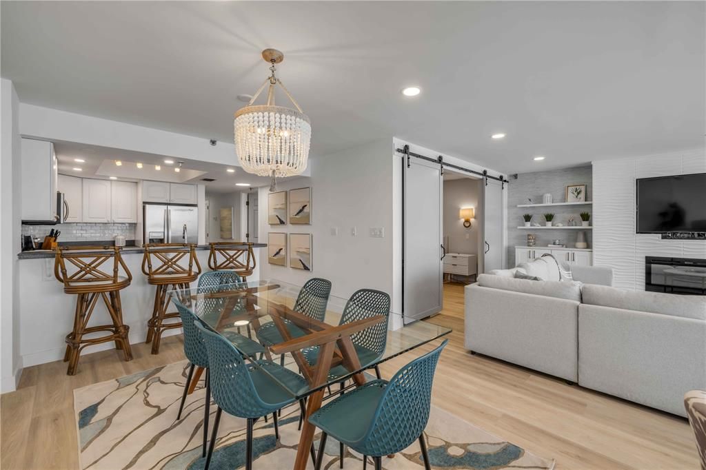 En Venta: $749,000 (2 camas, 2 baños, 1385 Pies cuadrados)