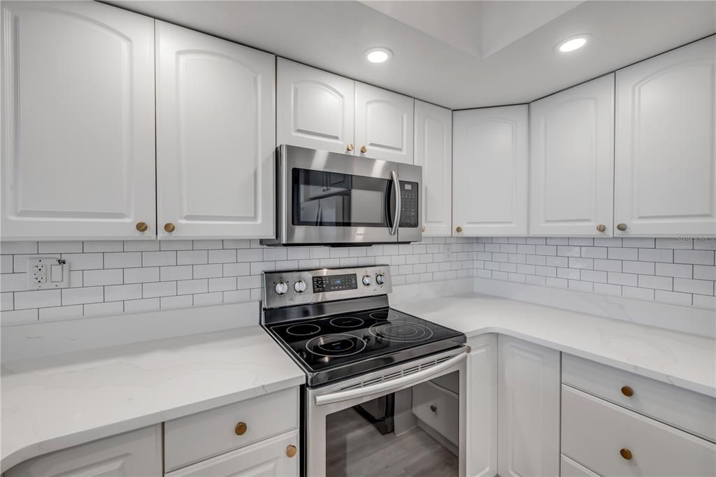 En Venta: $749,000 (2 camas, 2 baños, 1385 Pies cuadrados)