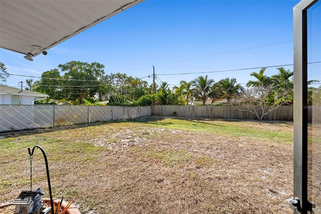 For Sale: $349,000 (2 beds, 2 baths, 1192 Square Feet)