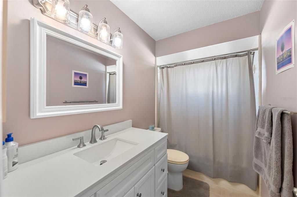 For Sale: $349,000 (2 beds, 2 baths, 1192 Square Feet)