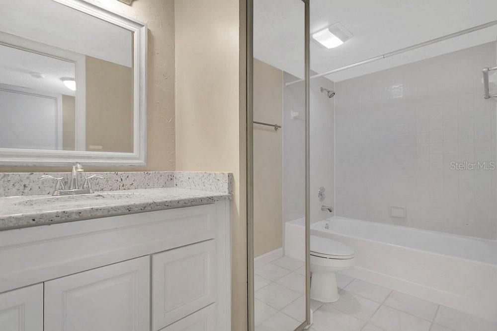 For Sale: $237,500 (2 beds, 2 baths, 1285 Square Feet)