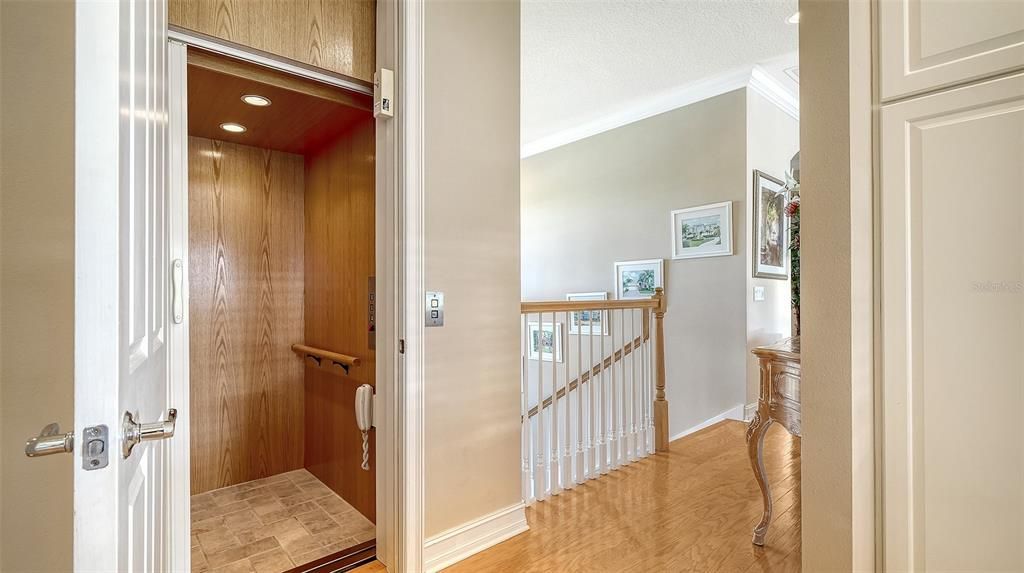 На продажу: $2,895,000 (3 спален, 2 ванн, 2804 Квадратных фут)