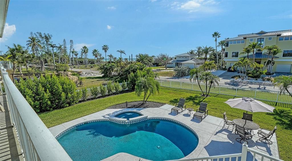 На продажу: $2,895,000 (3 спален, 2 ванн, 2804 Квадратных фут)