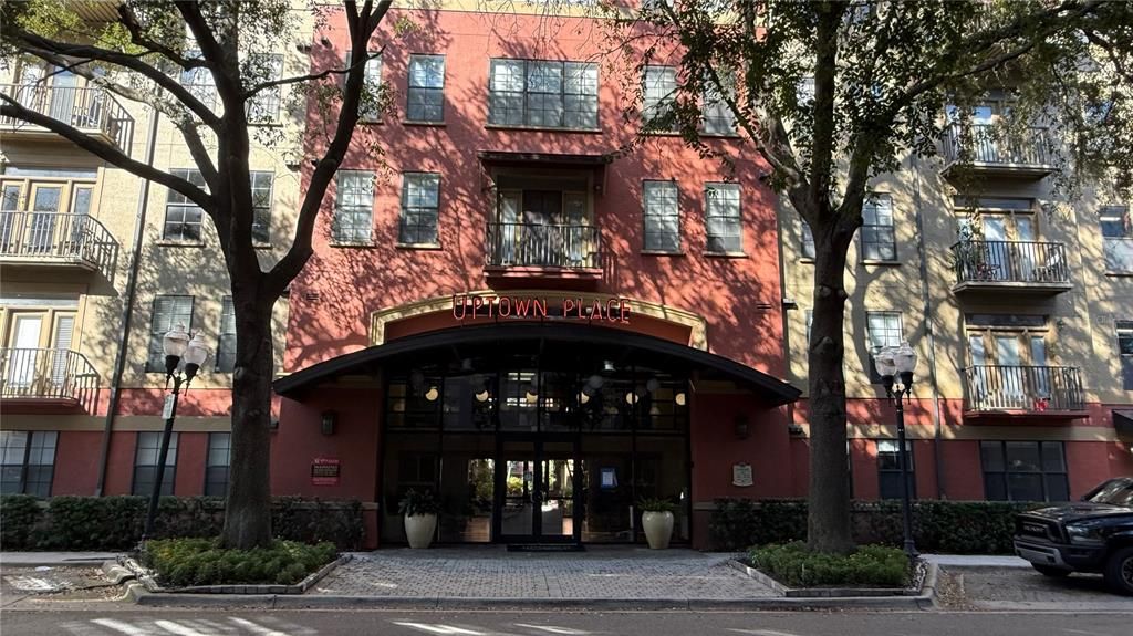 Activo con contrato: $1,450 (1 camas, 1 baños, 562 Pies cuadrados)