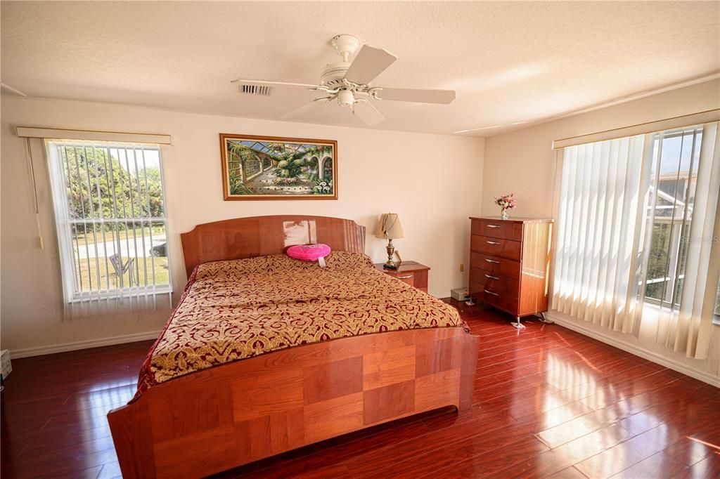 На продажу: $629,000 (4 спален, 3 ванн, 2708 Квадратных фут)