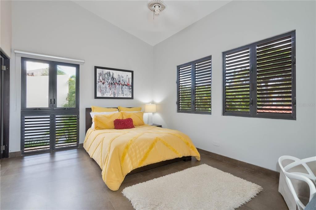 待售: $2,200,000 (3 贝兹, 4 浴室, 2967 平方英尺)