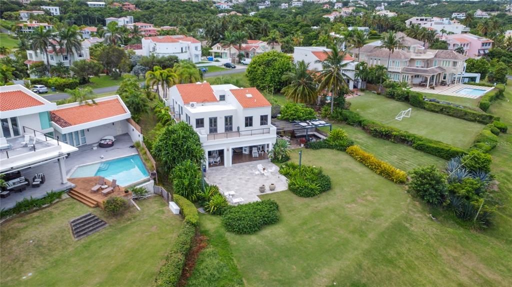 待售: $2,200,000 (3 贝兹, 4 浴室, 2967 平方英尺)