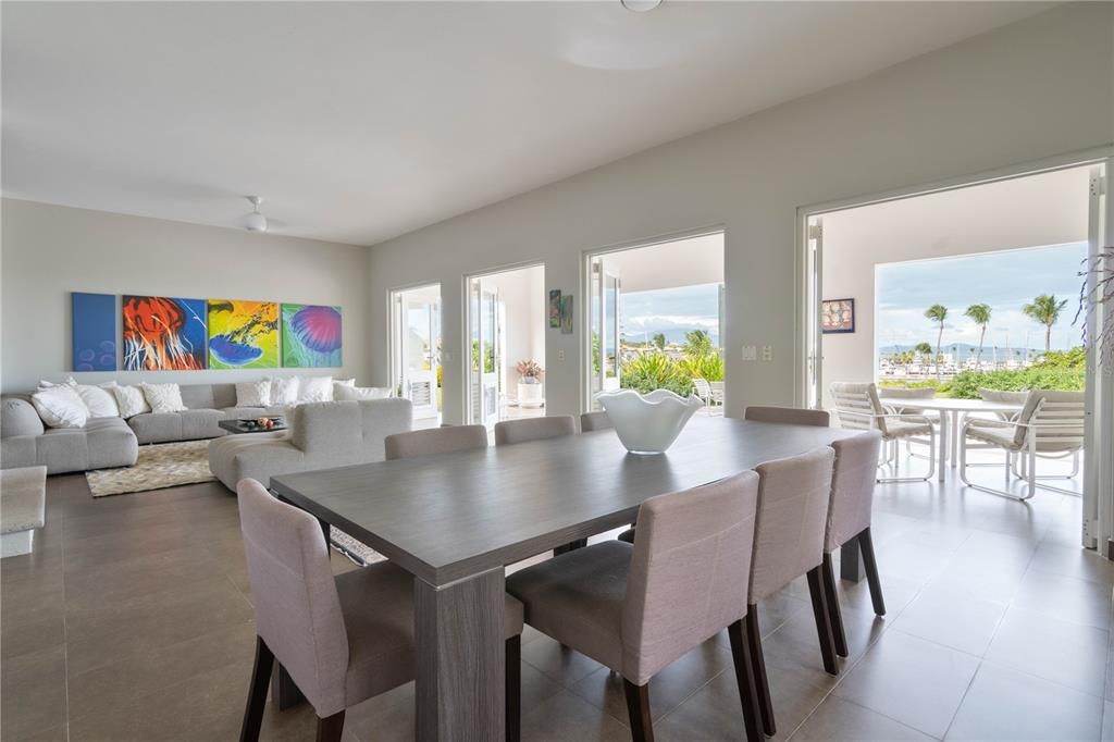 待售: $2,200,000 (3 贝兹, 4 浴室, 2967 平方英尺)