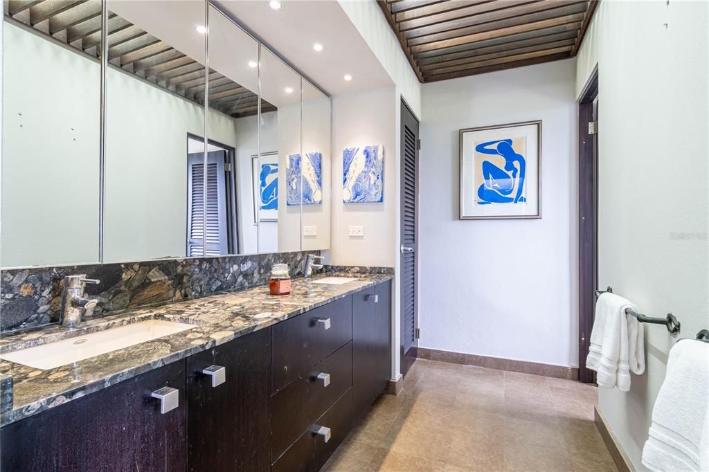 待售: $2,200,000 (3 贝兹, 4 浴室, 2967 平方英尺)