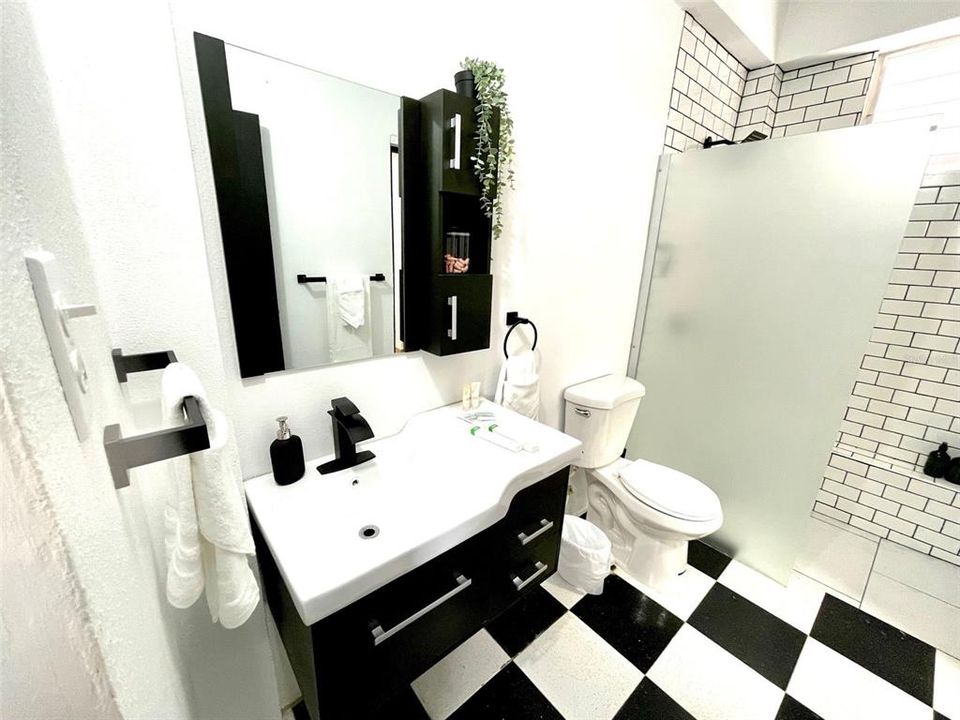 En Venta: $299,000 (0 camas, 0 baños, 2409 Pies cuadrados)