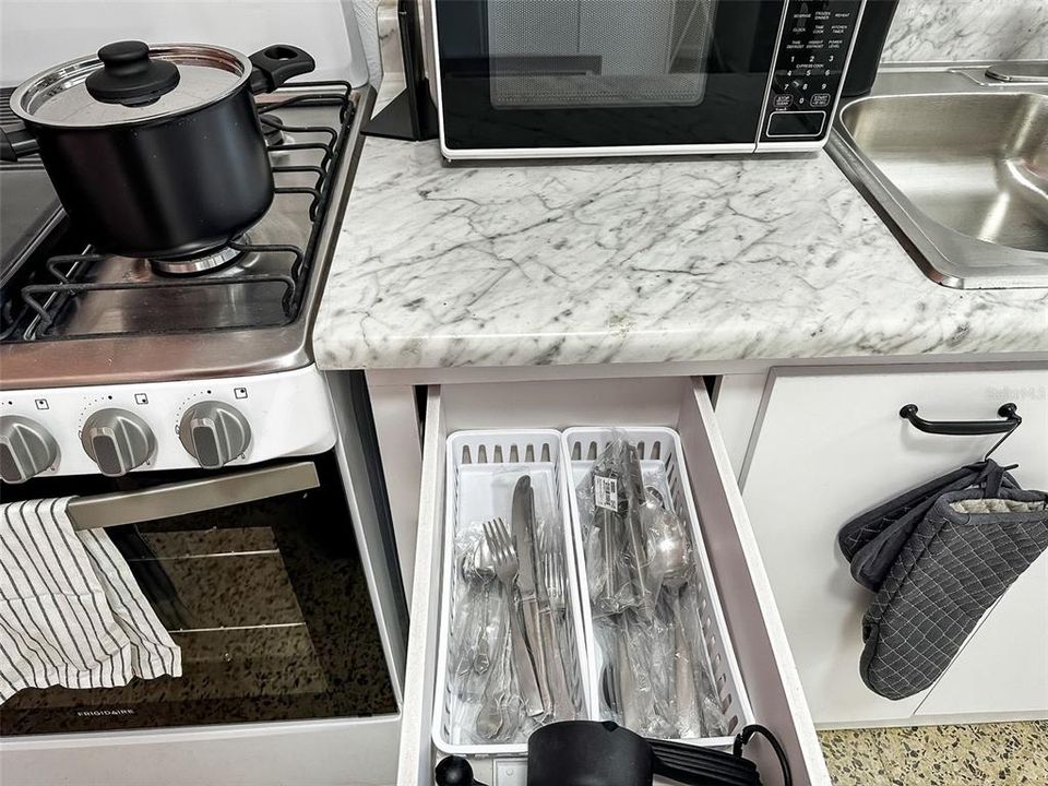 En Venta: $299,000 (0 camas, 0 baños, 2409 Pies cuadrados)