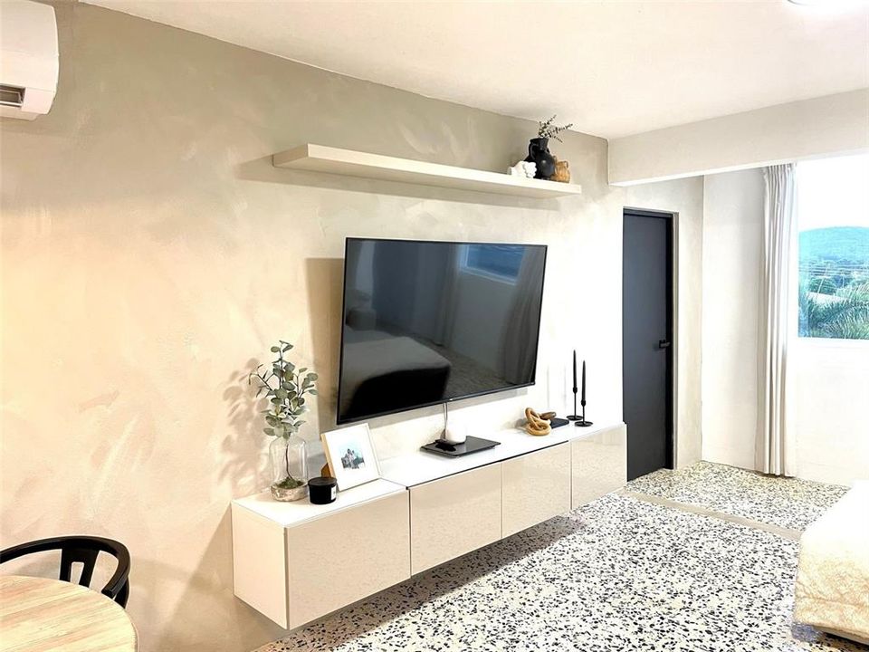 En Venta: $299,000 (0 camas, 0 baños, 2409 Pies cuadrados)