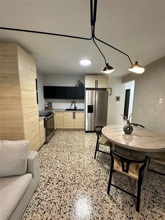 En Venta: $299,000 (0 camas, 0 baños, 2409 Pies cuadrados)