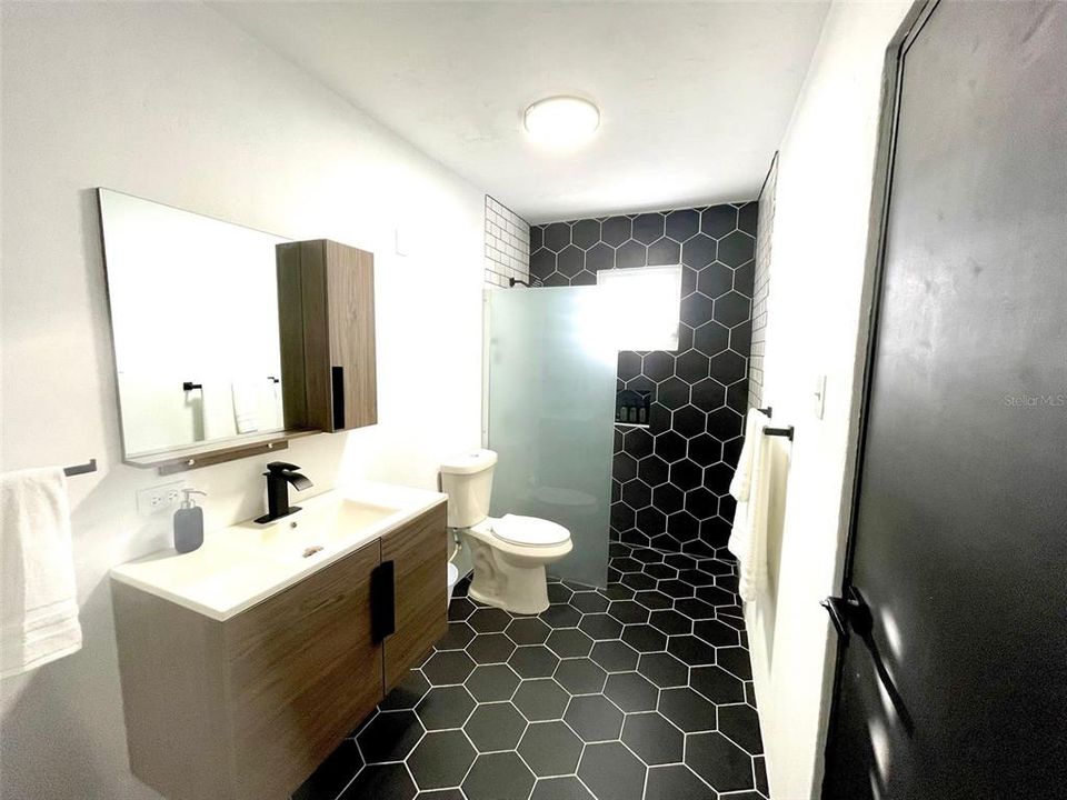 En Venta: $299,000 (0 camas, 0 baños, 2409 Pies cuadrados)