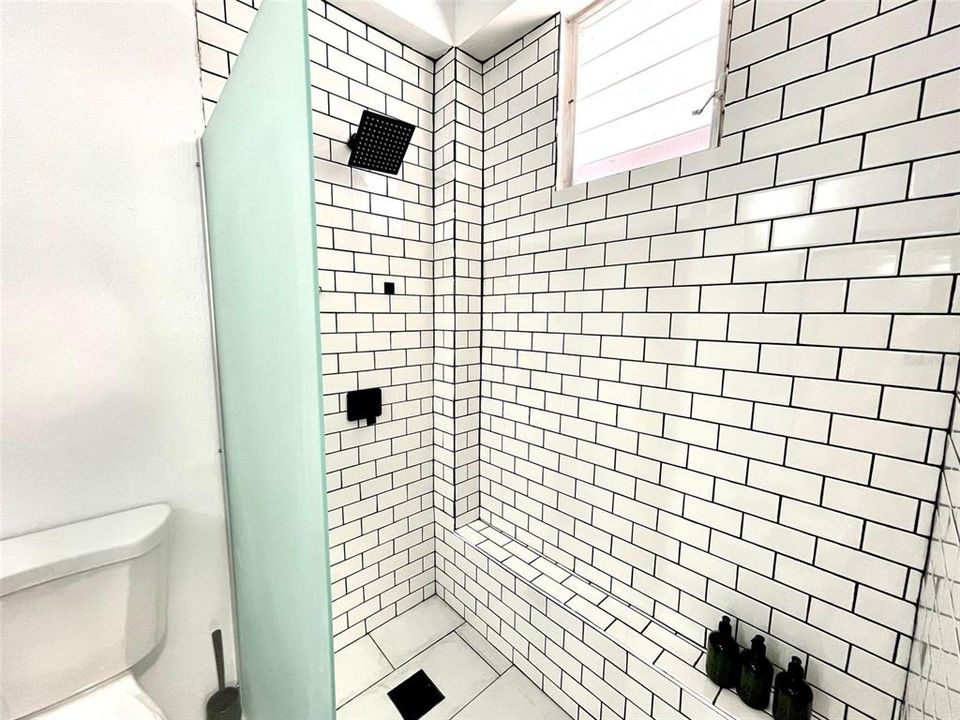 En Venta: $299,000 (0 camas, 0 baños, 2409 Pies cuadrados)