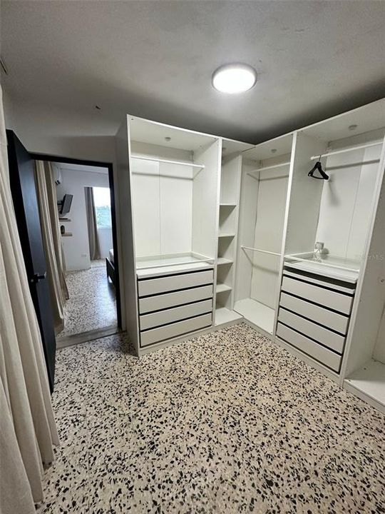 En Venta: $299,000 (0 camas, 0 baños, 2409 Pies cuadrados)