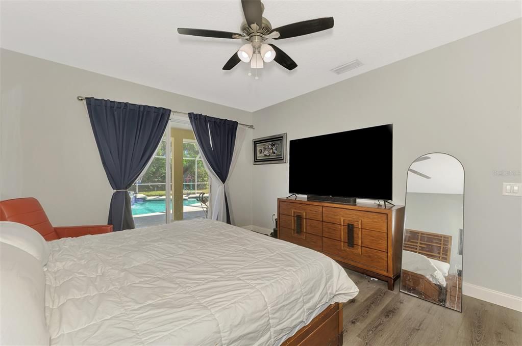 For Sale: $629,000 (4 beds, 2 baths, 2203 Square Feet)