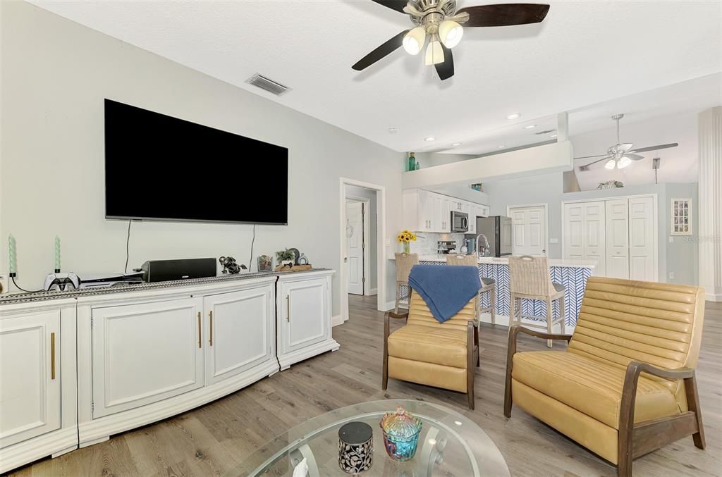 For Sale: $629,000 (4 beds, 2 baths, 2203 Square Feet)