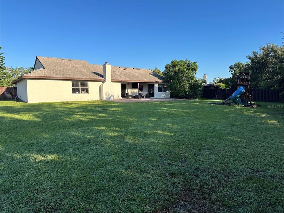 待售: $639,900 (4 贝兹, 2 浴室, 2217 平方英尺)