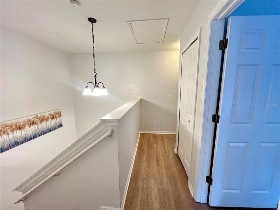 待售: $285,000 (4 贝兹, 3 浴室, 1492 平方英尺)