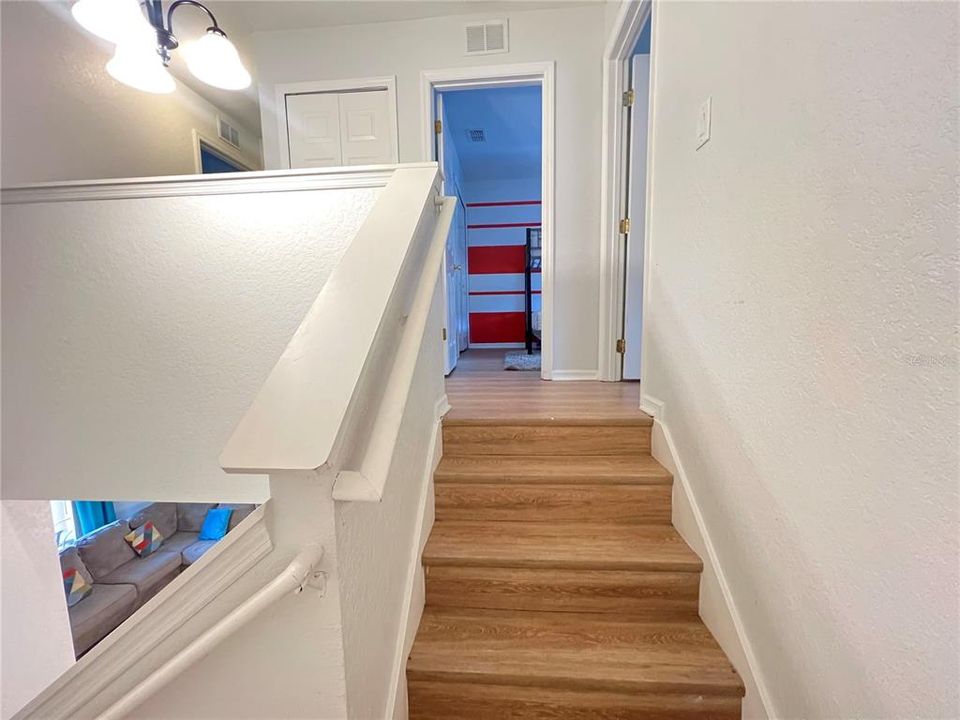 待售: $285,000 (4 贝兹, 3 浴室, 1492 平方英尺)