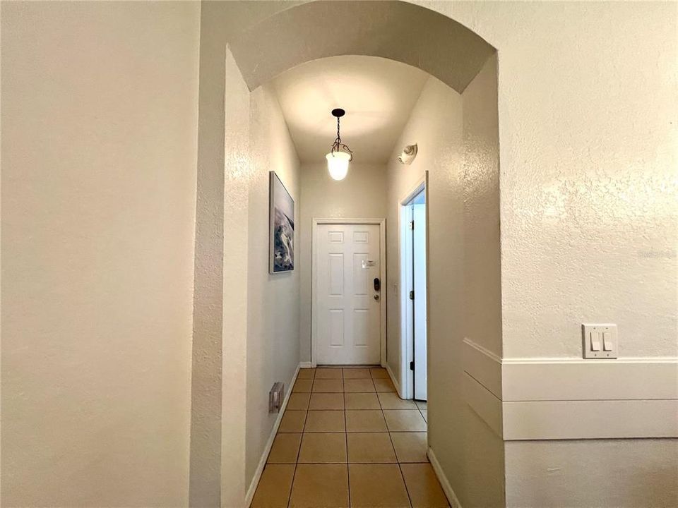 待售: $285,000 (4 贝兹, 3 浴室, 1492 平方英尺)