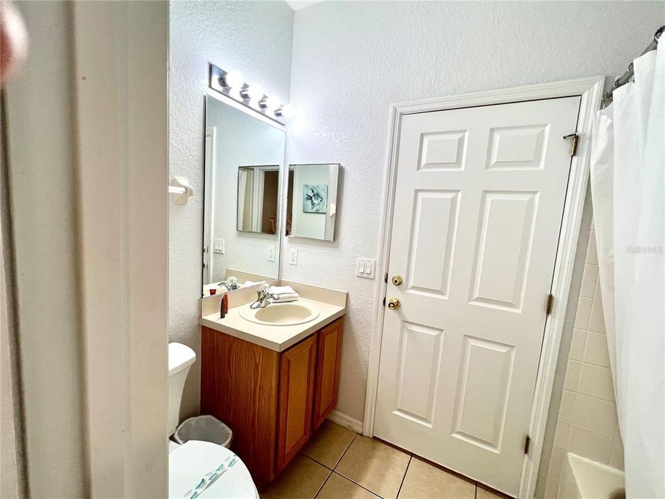 待售: $285,000 (4 贝兹, 3 浴室, 1492 平方英尺)