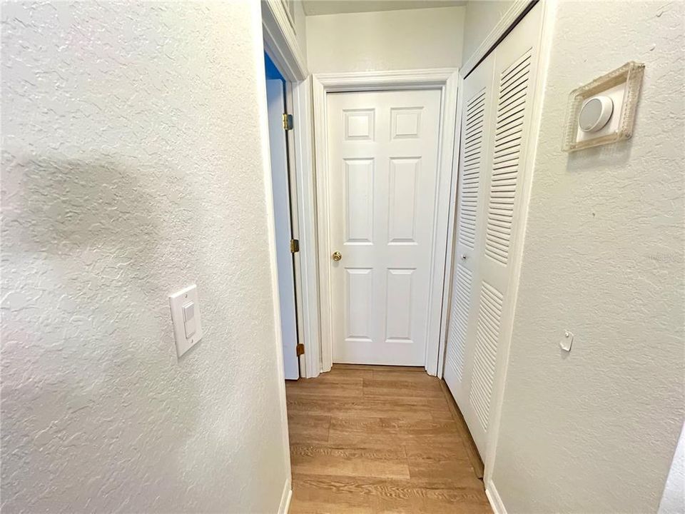 待售: $285,000 (4 贝兹, 3 浴室, 1492 平方英尺)