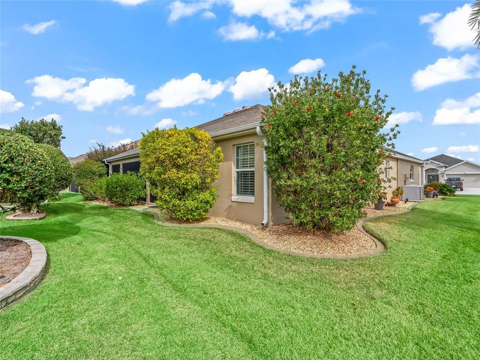 For Sale: $575,000 (3 beds, 2 baths, 1860 Square Feet)