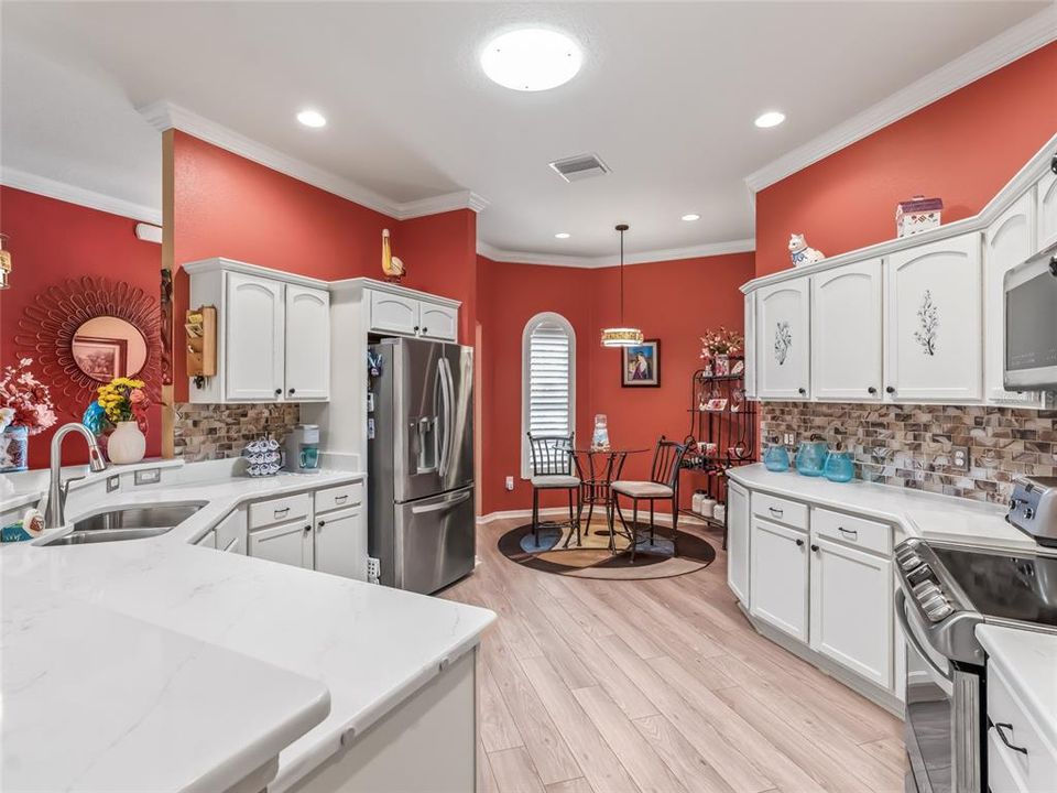 For Sale: $575,000 (3 beds, 2 baths, 1860 Square Feet)