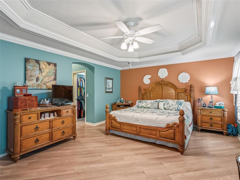 For Sale: $575,000 (3 beds, 2 baths, 1860 Square Feet)