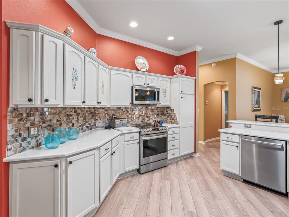 For Sale: $575,000 (3 beds, 2 baths, 1860 Square Feet)