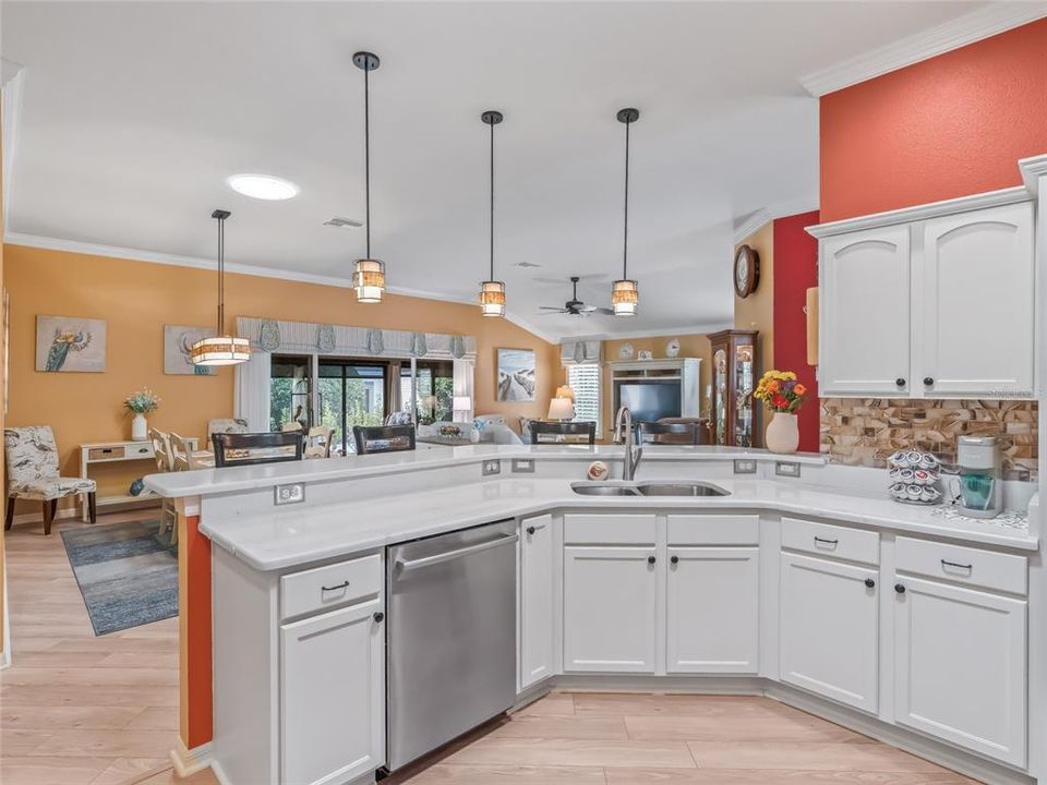 For Sale: $575,000 (3 beds, 2 baths, 1860 Square Feet)