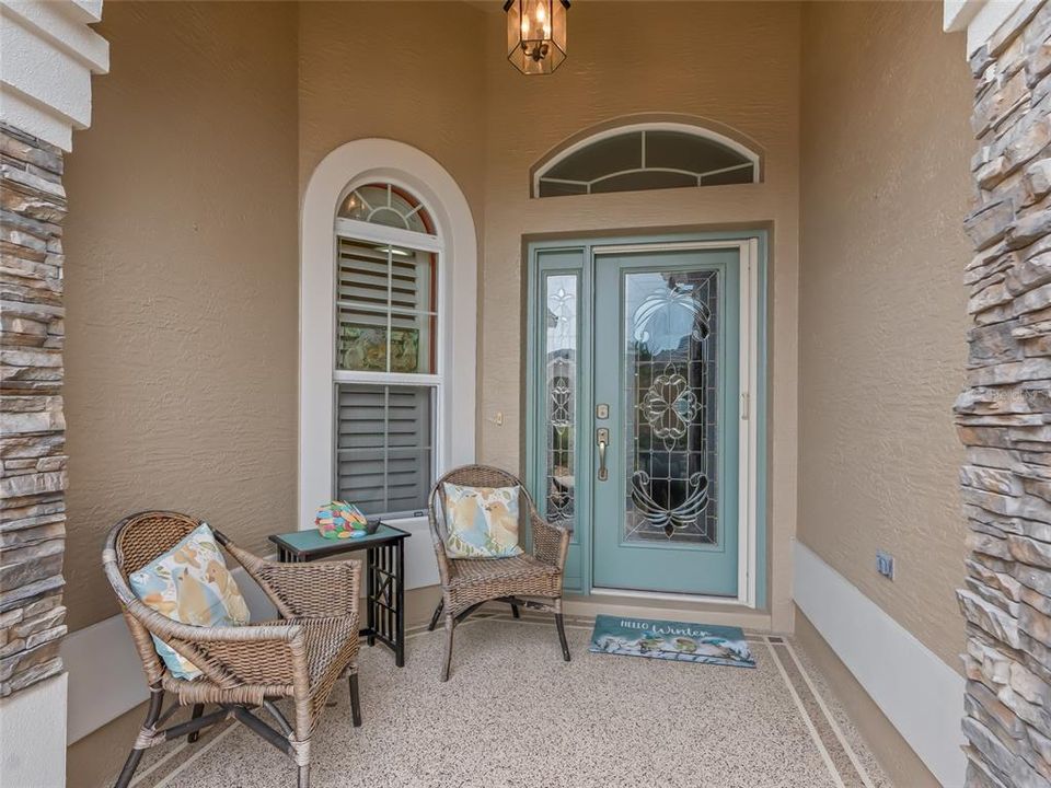 For Sale: $575,000 (3 beds, 2 baths, 1860 Square Feet)