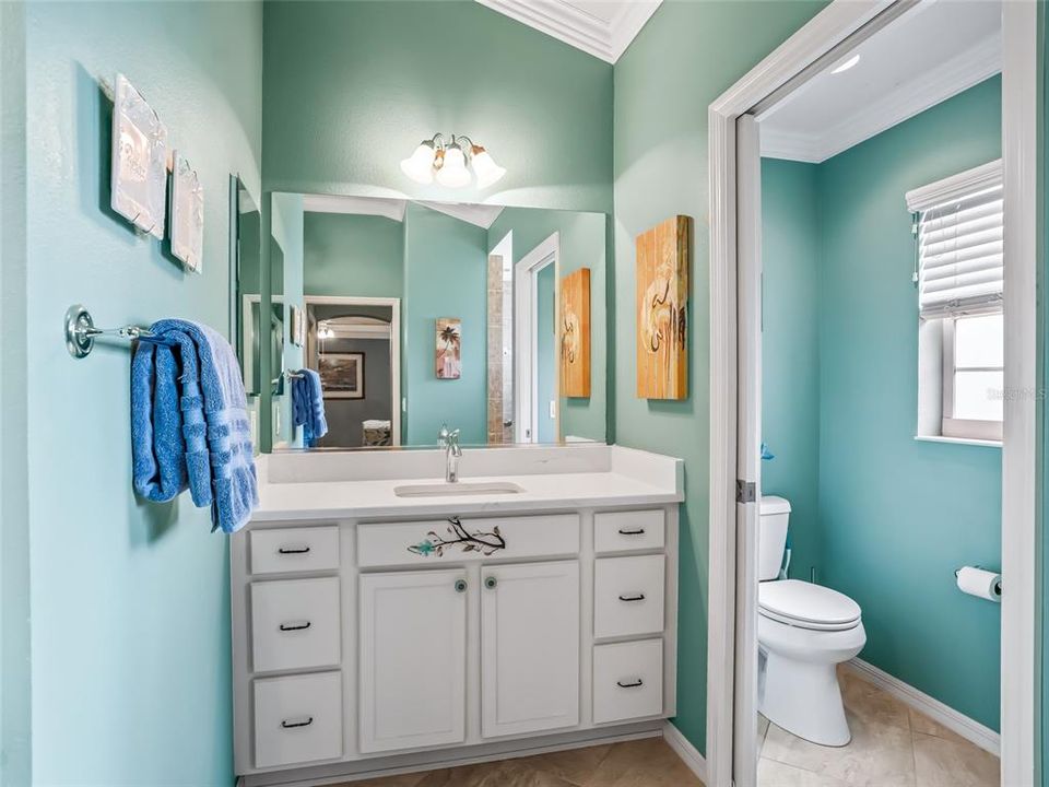 For Sale: $575,000 (3 beds, 2 baths, 1860 Square Feet)