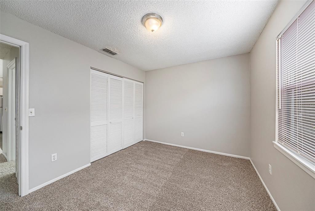 For Sale: $289,990 (3 beds, 2 baths, 1062 Square Feet)