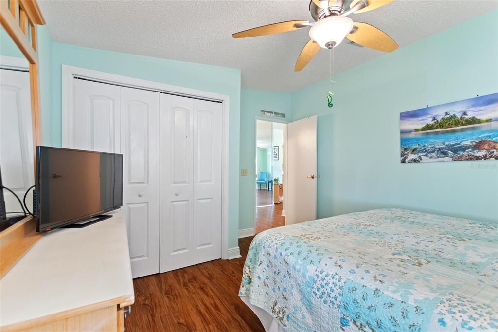 На продажу: $185,000 (2 спален, 2 ванн, 1458 Квадратных фут)