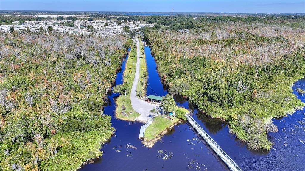 На продажу: $185,000 (2 спален, 2 ванн, 1458 Квадратных фут)