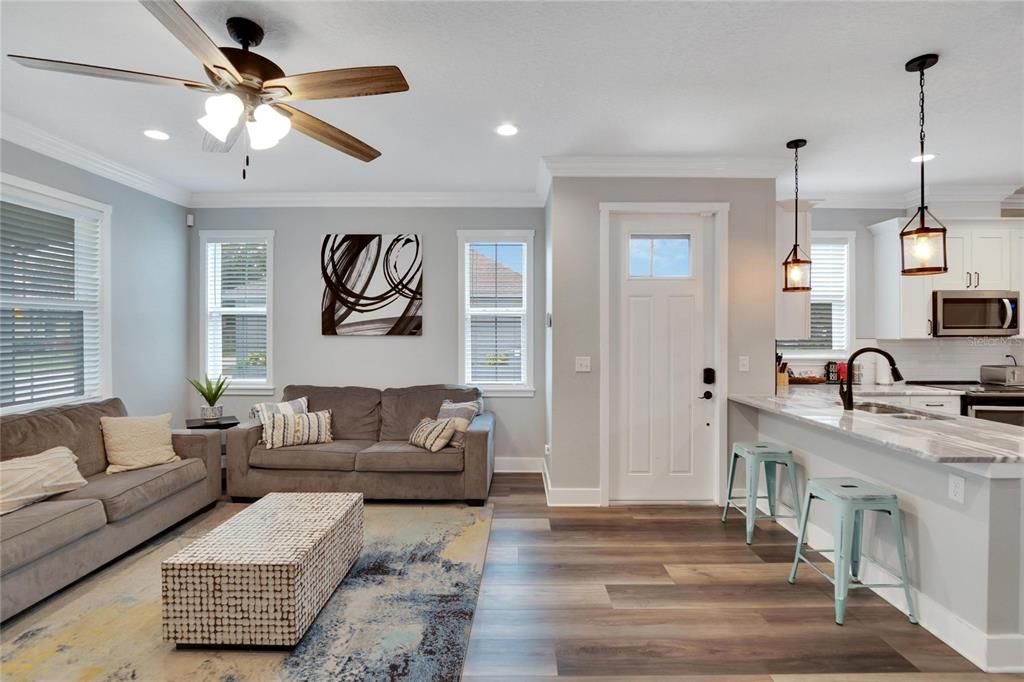 For Rent: $2,700 (3 beds, 2 baths, 1413 Square Feet)