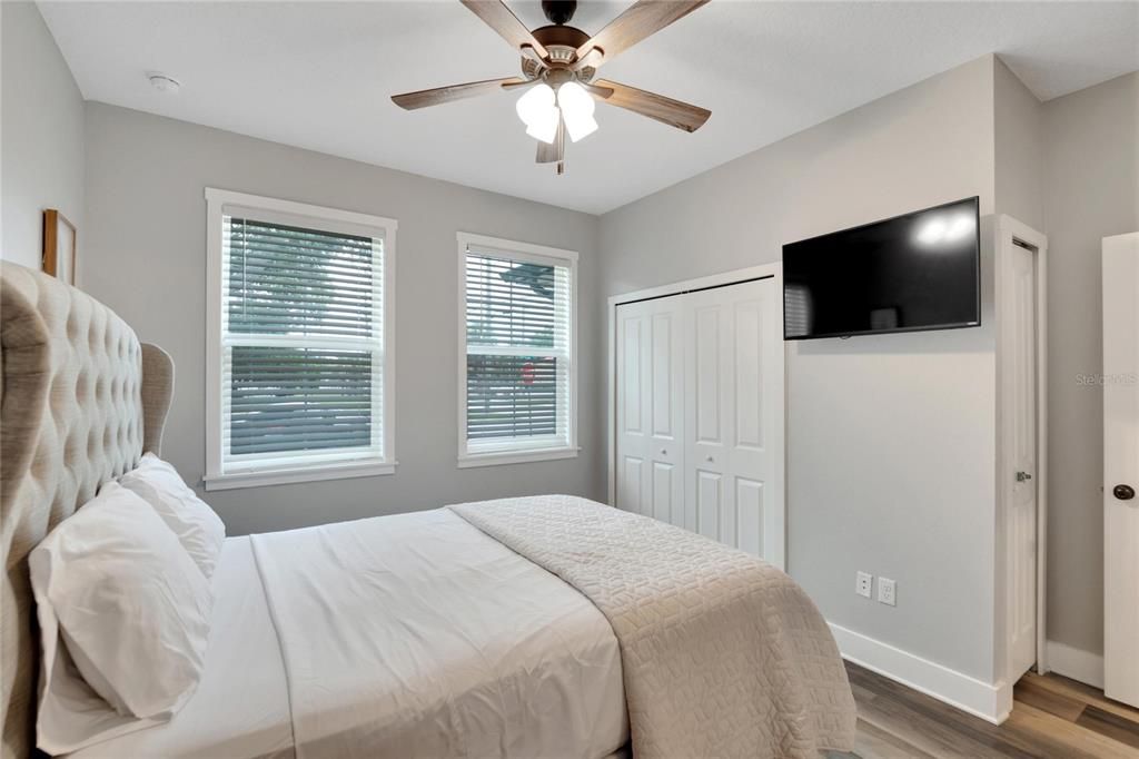 For Rent: $2,700 (3 beds, 2 baths, 1413 Square Feet)