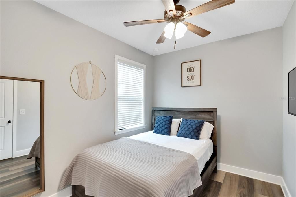 For Rent: $2,700 (3 beds, 2 baths, 1413 Square Feet)