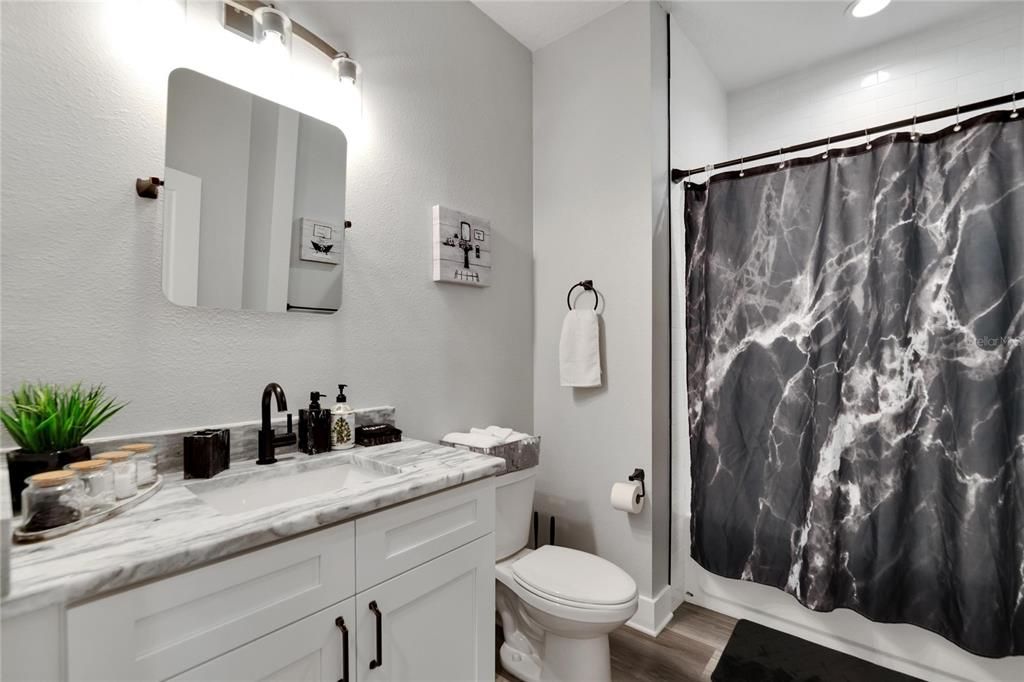 For Rent: $2,700 (3 beds, 2 baths, 1413 Square Feet)