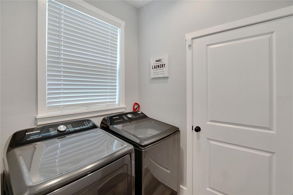 For Rent: $2,700 (3 beds, 2 baths, 1413 Square Feet)