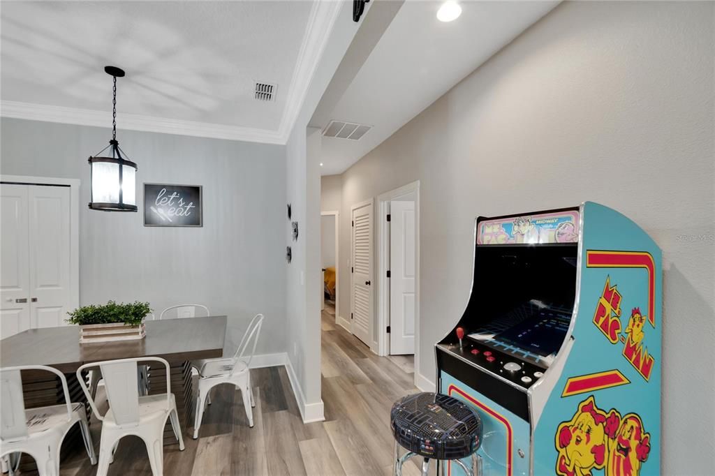 For Rent: $2,700 (3 beds, 2 baths, 1413 Square Feet)