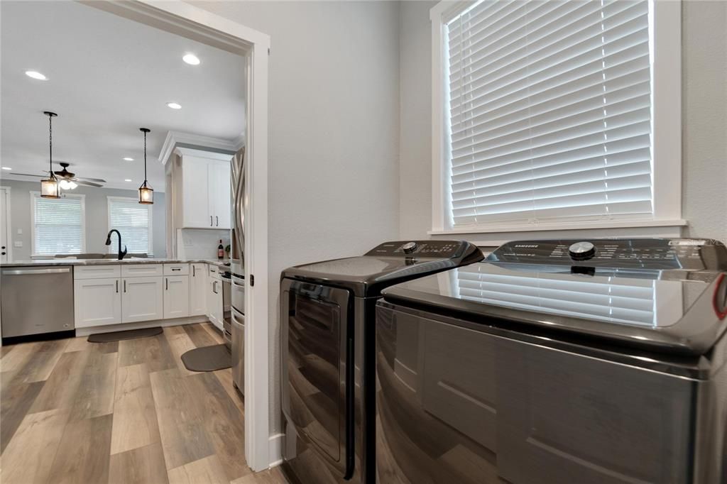 For Rent: $2,700 (3 beds, 2 baths, 1413 Square Feet)