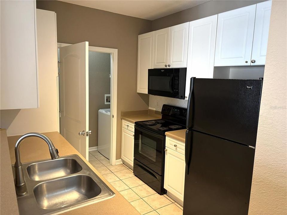 For Sale: $269,000 (2 beds, 2 baths, 1080 Square Feet)