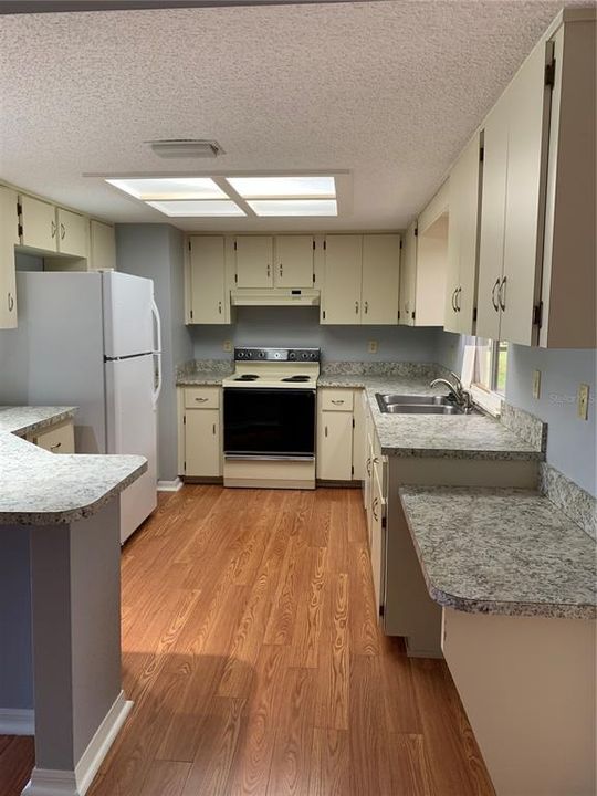 En Renta: $1,600 (2 camas, 2 baños, 1088 Pies cuadrados)