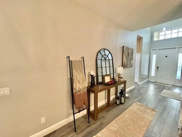 出租: $2,795 (3 贝兹, 2 浴室, 1664 平方英尺)