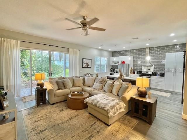 出租: $2,795 (3 贝兹, 2 浴室, 1664 平方英尺)