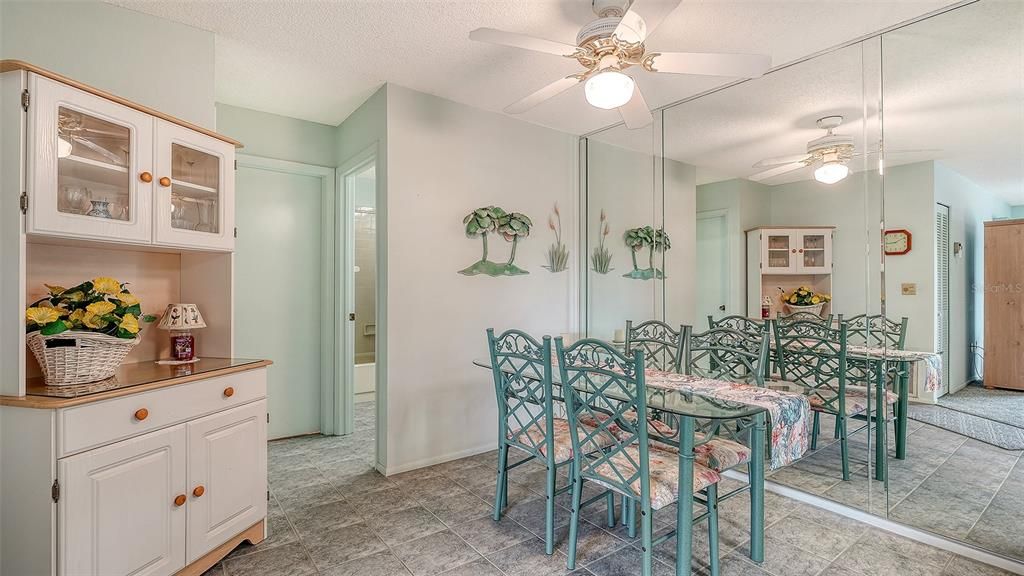 En Venta: $165,000 (2 camas, 2 baños, 942 Pies cuadrados)